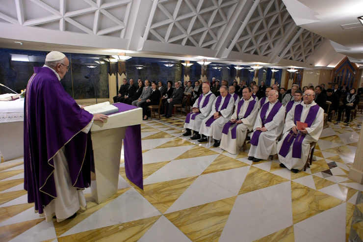 El Papa en Sta. Marta: Cuando haya resistencias en el corazón, no tener miedo y pedir ayuda a Dios