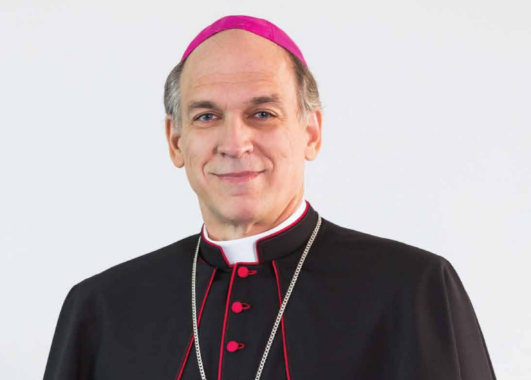 Toma de Posesión Canónica de Monseñor Víctor Masalles En la fiesta de Nuestra Señora de Lourdes, la Iglesia de Baní recibe un nuevo pastor.