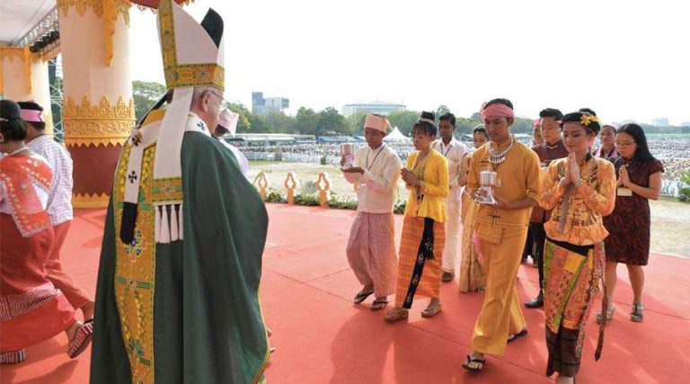 Papa Francisco: El amor de Cristo revelado en la cruz es como un GPS espiritual