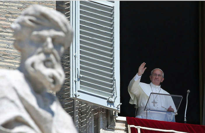 Adviento es el tiempo de reconocer los vacíos que tenemos en nuestra vida, dice el Papa