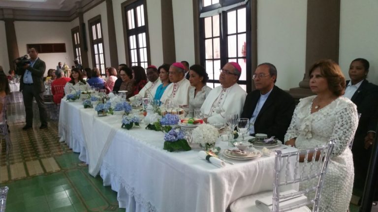 Comité de Damas con el Arzobispado de Santo Domingo