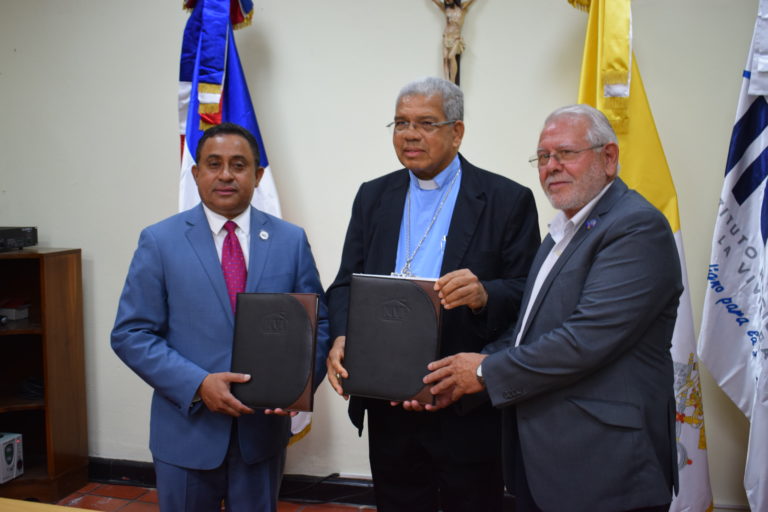 El Instituto Nacional de la Invivienda (INVI) firma Acuerdo Interinstitucional con la Arquidiócesis de Santo Domingo