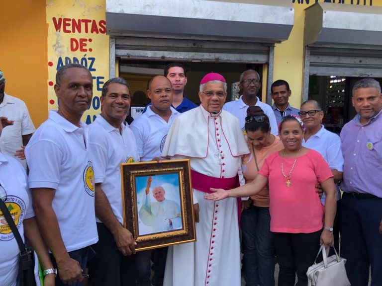 VISITA PASTORAL DE MONS. FRANCISCO OZORIA, EN LA PARROQUIA SAN JUAN EUDES