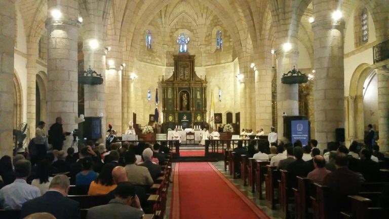 “TE DEUM” en la Catedral Primada de América por el V centenario de la llegada a la República Dominicana del primer obispo residente de Santo Domingo Alessandro Geraldini.