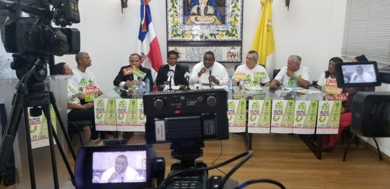 RUEDA DE PRENSA: OCTAVA VERSIÓN DE LA CAMINATA NACIONAL UN PASO POR MI FAMILIA