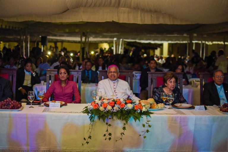 SEMINARIO SANTO TOMÁS DE AQUINO CELEBRA SU  XXVIII CENA PAN Y VINO