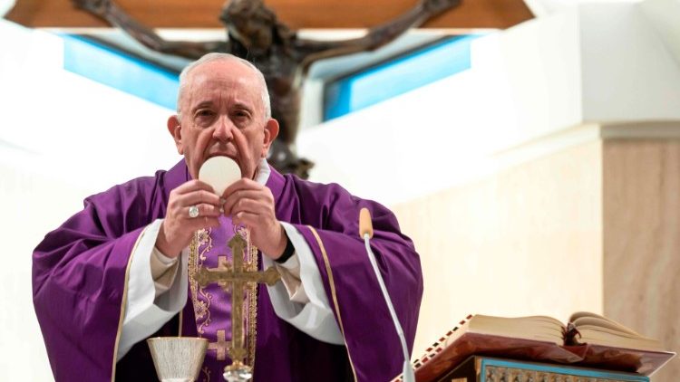 Coronavirus, el Papa: los sacerdotes lleven la Eucaristía a los enfermos