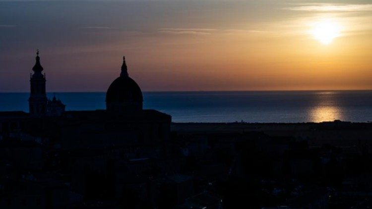 Macerata-Loreto. El Papa Francisco: «Ustedes son los peregrinos de Nuestra Señora»