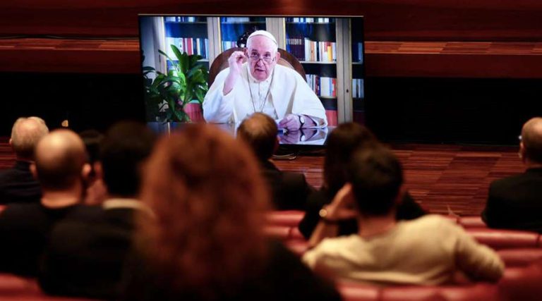 El Papa pide unirse al Pacto Educativo Global y «dar vuelta» el modo de desarrollo