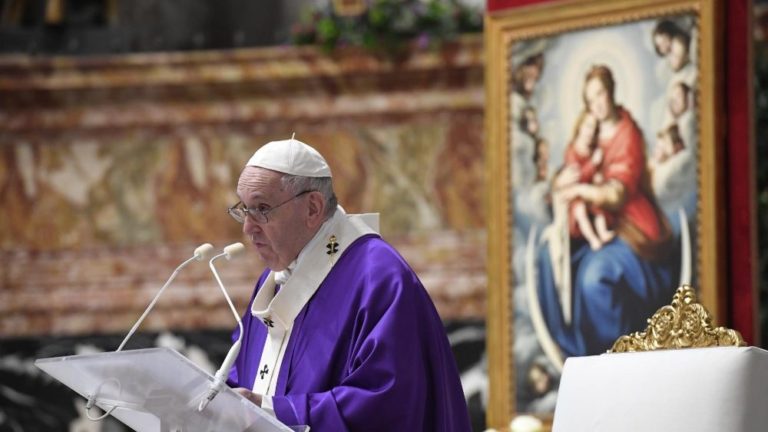 El Papa: Ven, Señor Jesús, despiértanos de la indiferencia y mediocridad