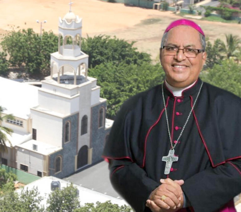 Mons. Benito Ángeles Fernández, Obispo Auxiliar de Santo Domingo esta en aislamiento en su casa por el COVID-19