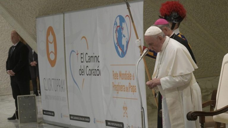 El Papa erige en persona jurídica canónica y vaticana la Red Mundial de Oración