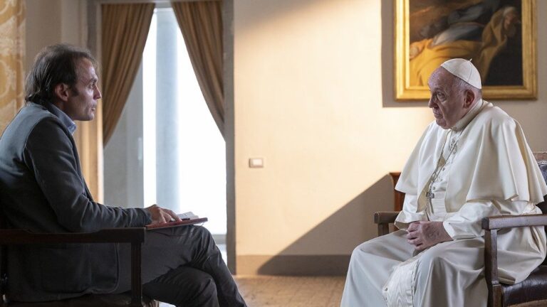 «Vicios y Virtudes – Conversación con Francisco»: tres episodios con el Papa