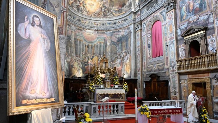 Domingo de la Divina Misericordia: el Papa celebrará Misa en Santo Spirito in Sassia