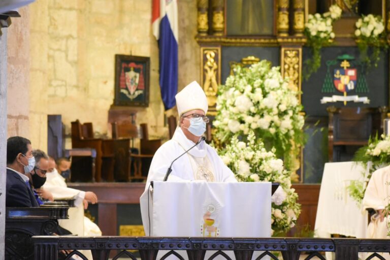 Mons. Benito Ángeles Fernández, nos invita el día de la Ascensión del Señor a encontrar a las personas donde están