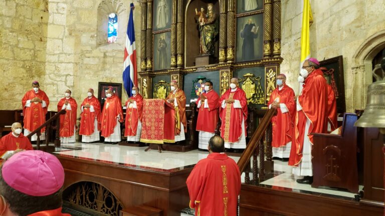 Obispos celebran Eucaristía por el Papa y la 59° Asamblea Plenaria