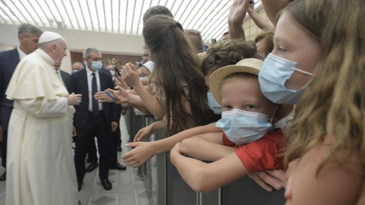 Cuidado y Dignidad: El Compromiso de la Iglesia en la Atención a los Niños Enfermos