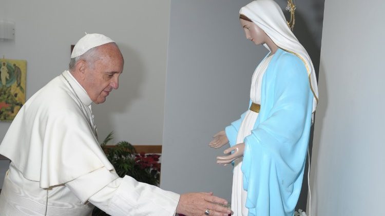 El Papa: Junto a la Virgen María, crecer en la fe para difundir el Reino de Dios