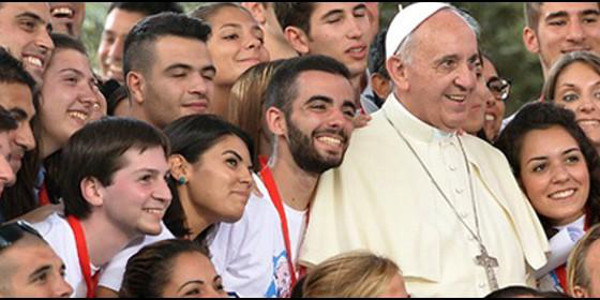 El Papa recuerda a los jóvenes: Dios está loco de amor por ustedes