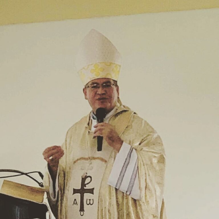 Mons. José Amable Duran Tineo posesiona al Rvdo. P. Elvin De los Santos Montero como Vicario de Pastoral Adjunto