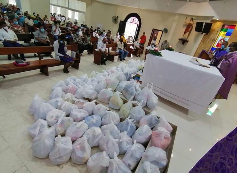 Programa de Caridad impacta mil familias con raciones alimenticias en Sabana Perdida