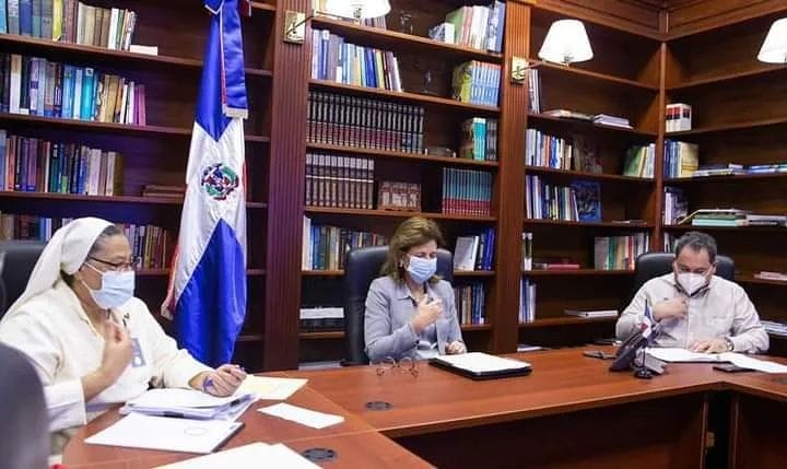 Pastoral de la Salud se reúne con Vicepresidenta y Director de SNS para presentar trabajos realizados, Red de Dispensarios y otros temas