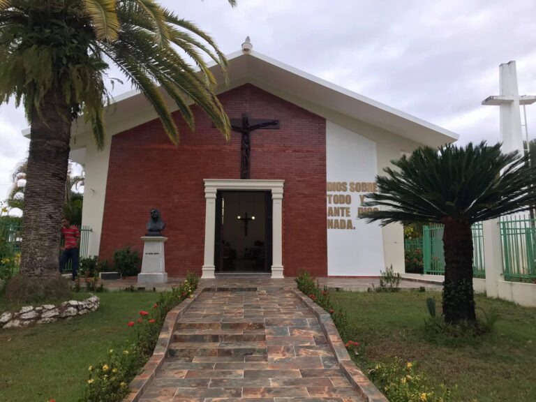 Acto de desagravio y reparación capilla Santa Teresa de Jesús de la Diócesis de San Pedro de Macorís