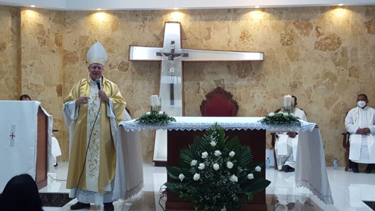 Mons. José Amable  Durán: “ La familia es Santuario de la Vida»