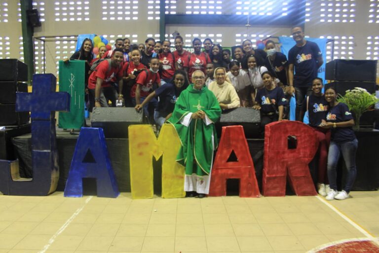 JAMAR: Monseñor Lorenzo Vargas llama a los Jóvenes a no ser «Marinovios»