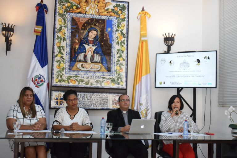 Oficina de Comunicación y Prensa de la Arquidiócesis de Santo Domingo junto a Multimedios Vida celebran la Semana de la Comunicación del 21 al 29 de mayo 2022