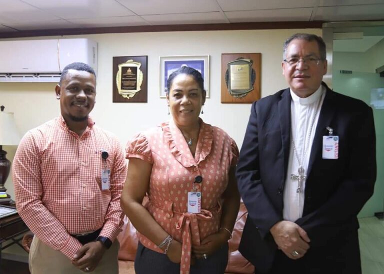 Iglesia Católica procura dotar de lugar sagrado a los Munícipes Santo Domingo Norte