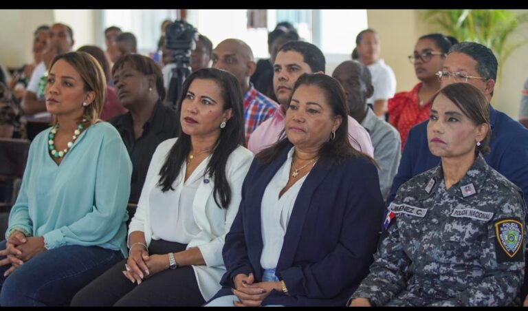 En marcha programa Red de Líderes Mediadores Comunitarios en Santo Domingo Norte