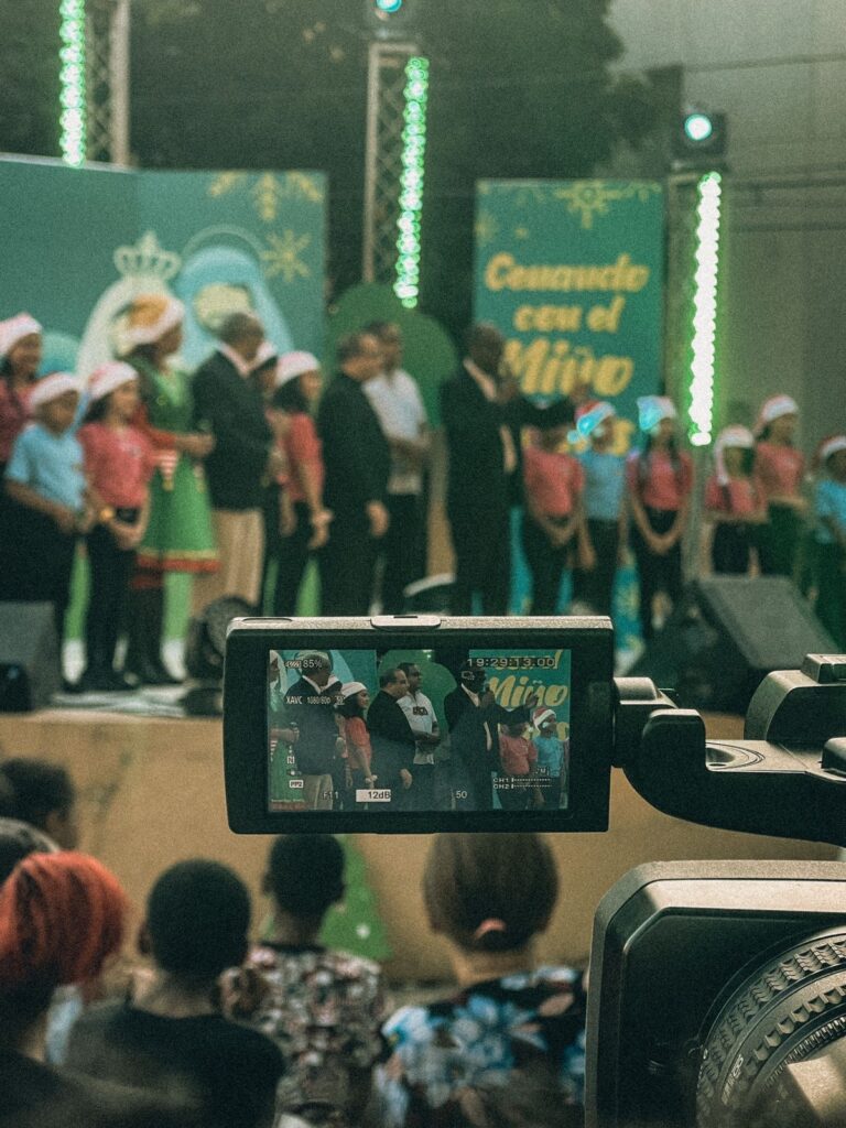 Televida realiza actividad con niños “Cenando con el niño Jesús”