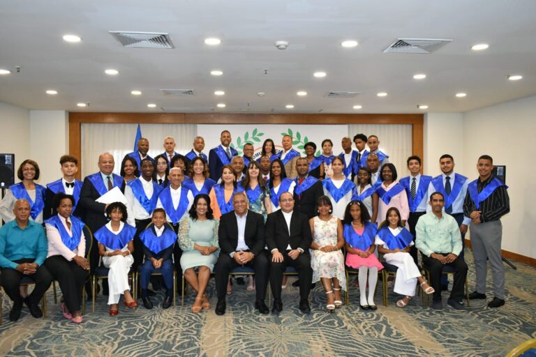 Cuarta Graduación de Locución Profesional de la Escuela de Comunicación y Capacitación de Radio ABC y Vida FM