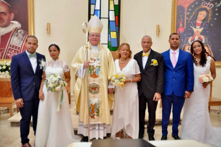 Solemne Eucaristía aniversario de la dedicación de templo con celebración del sacramento del matrimonio