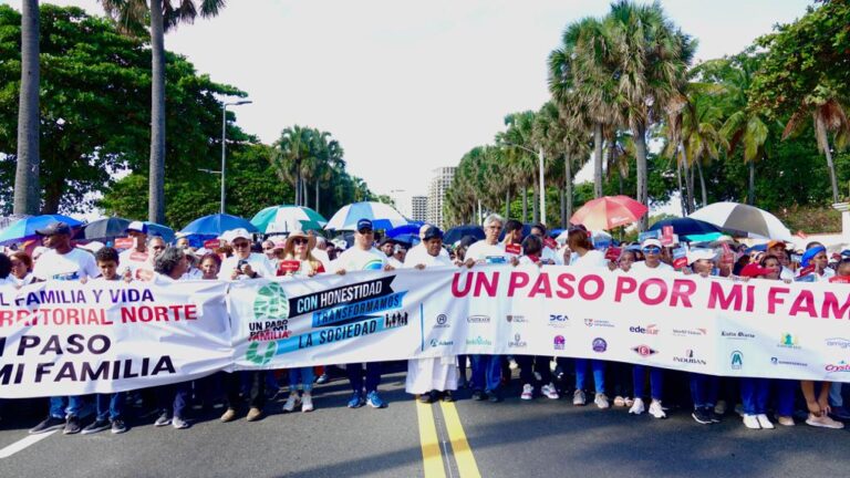 Caminata Un Paso por mi Familia 2023: Con Honestidad Transformemos la Sociedad