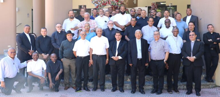 Almuerzo Navideño del Clero del Distrito Nacional presidido por el Arzobispo de Santo Domingo S.E.R. Mons. Francisco Ozoria