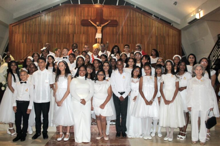 Solemne Eucaristía en la Parroquia Epifanía del Señor