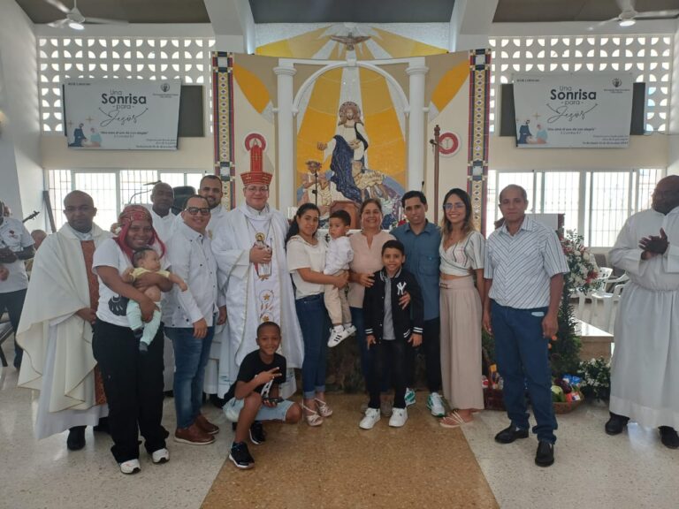 La Parroquia Espíritu Santo recibió con gran alegría el domingo pasado a Juvenal Collado Cepeda