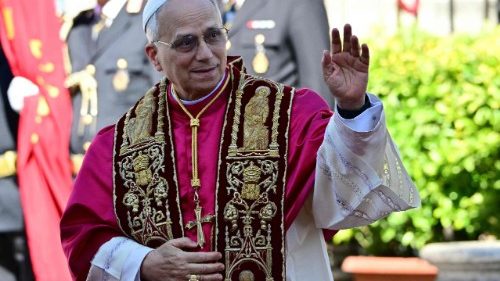 Roma da la bienvenida a su nuevo Obispo. León XIV: "Soy romano con ustedes"