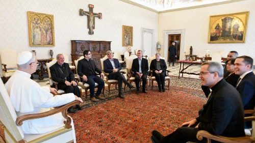 Tejiendo redes de esperanza a 10 años de la Laudato si' con León XIV