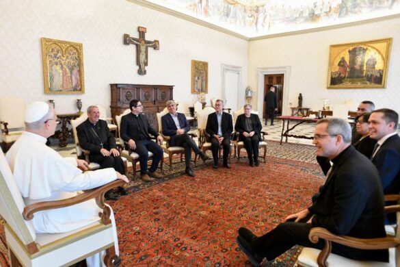 Tejiendo redes de esperanza a 10 años de la Laudato si' con León XIV