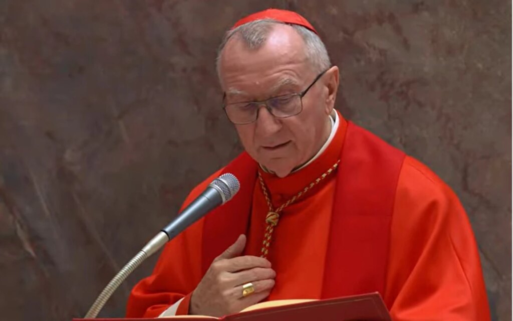 Vaticano: Cardenal Parolin recuerda que un obispo no debe “vivir para sí mismo”