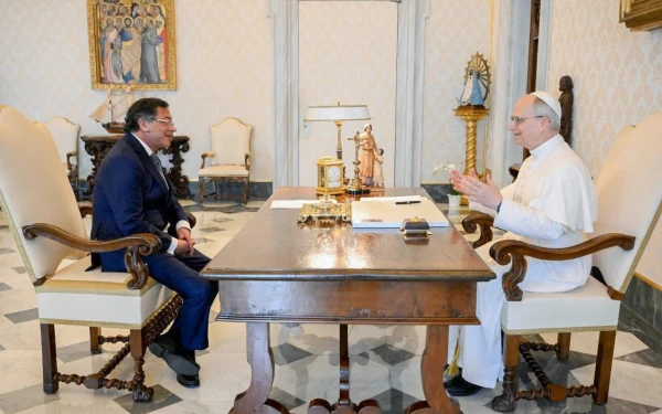 León XIV recibe al presidente de Colombia, Gustavo Petro en el Vaticano. Crédito: Presidencia de Colombia - VaticanMedia.