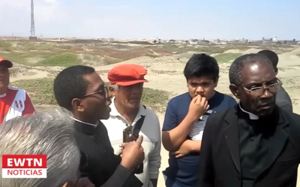 Sacerdotes falsos en Eten, Chiclayo. Crédito: EWTN Noticias