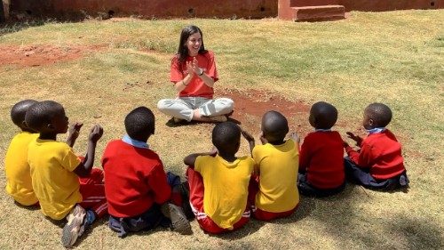 Voluntaria en Kenia: El tiempo es un don para regalar a los demás