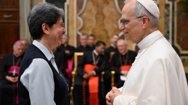 El saludo del Papa a los integrantes de la Secretaría de Estado