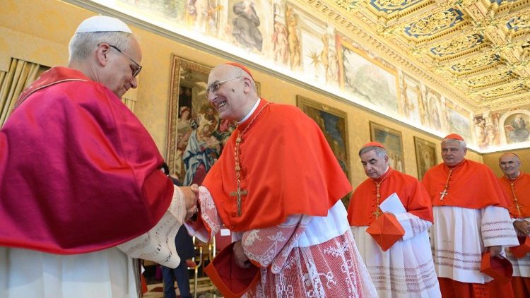 El Papa en el Consistorio