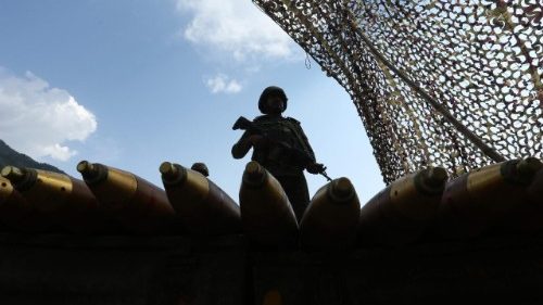 No al rearme, que se respete el derecho humanitario