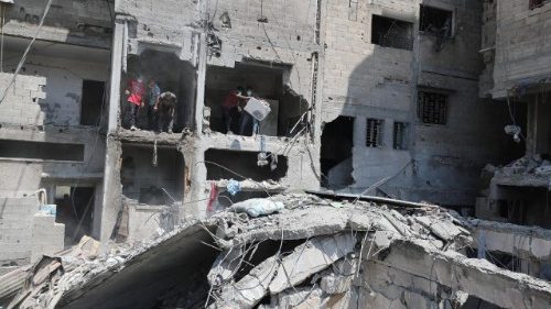 Gaza, nuevos ataques israelíes en la Franja, decenas de víctimas